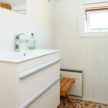 Ferienhaus 4 Person In Hvide Sande Bjerregård
